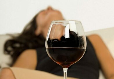 Женщина, которая пьет. Причины и последствия женского алкоголизма