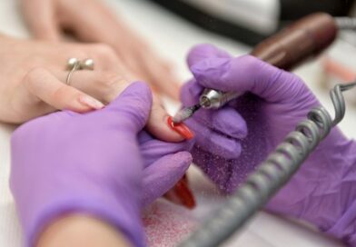 В погоне за красотой. Какие опасности таятся в салонах красоты?